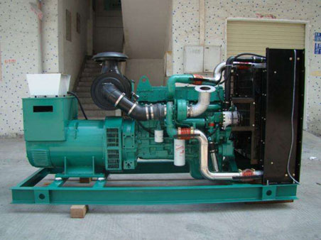 武鸣1100kw康明斯柴油发电机组图片 武鸣1100kw康明斯柴油发电机组图片